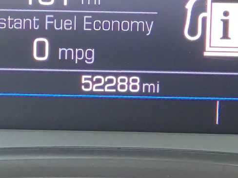 Used 2024 GMC Terrain SLE FWD image 21