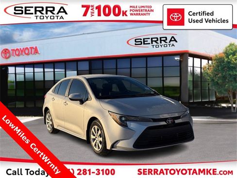 Used 2025 Toyota Corolla LE image 1