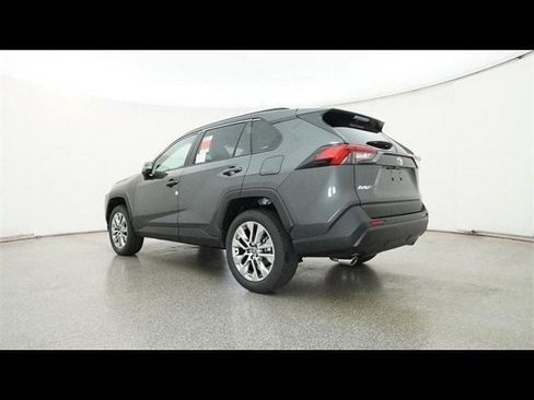 Used 2025 Toyota RAV4 XLE Premium image 29