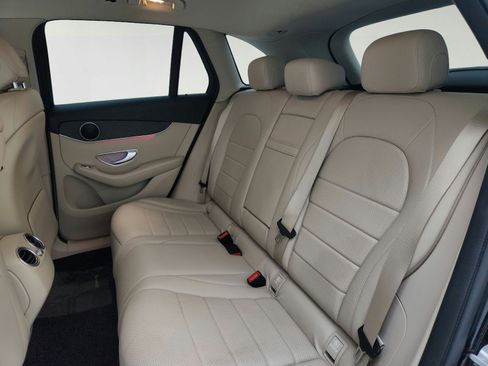 Used 2020 Mercedes-Benz GLC 300 image 26