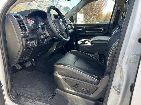 Used 2024 RAM 2500 Laramie AWD/4WD image 25