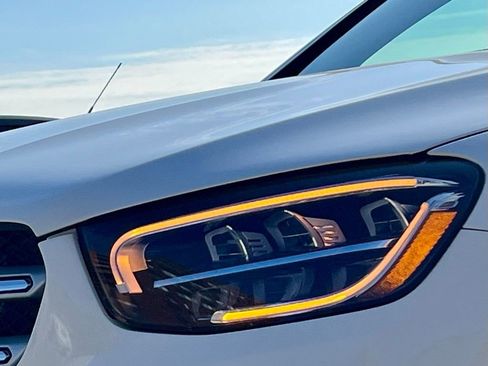 Certified 2022 Mercedes-Benz GLC 300 4MATIC image 10