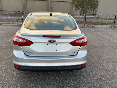 Used 2013 Ford Focus S FWD image 7
