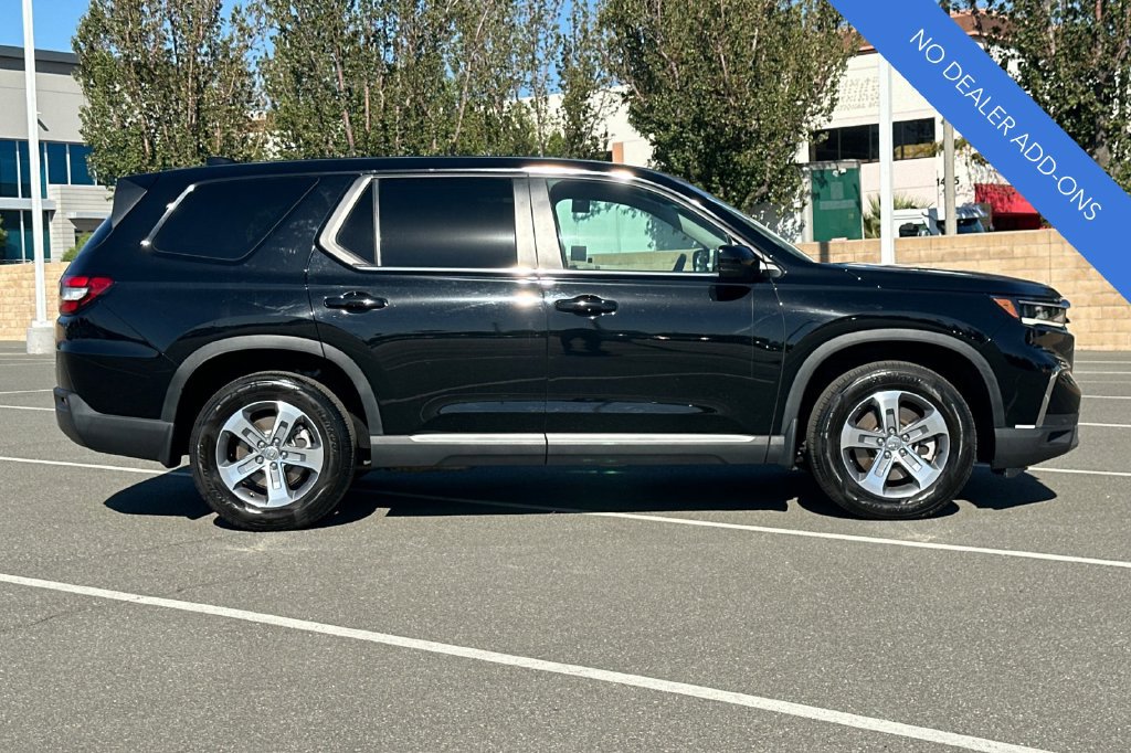 Certified 2025 Honda Pilot EX-L image 3