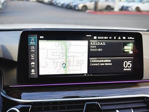 Used 2023 BMW 530e w/ M Sport Package image 26