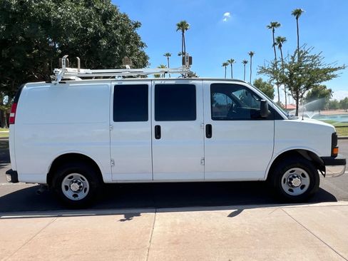 Used 2014 Chevrolet Express 2500 w/ Cold Climate Package image 6