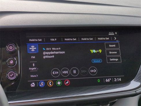 Used 2023 Buick Envision Essence image 16