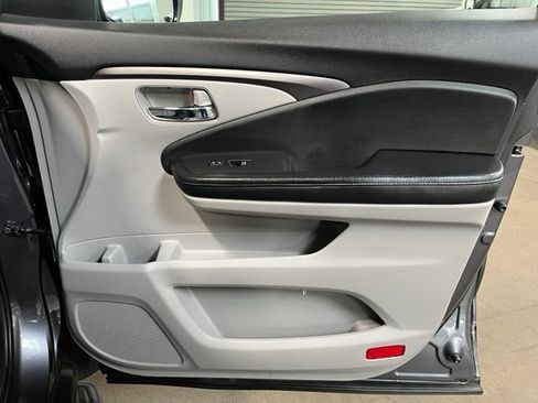 Used 2016 Honda Pilot EX-L image 11