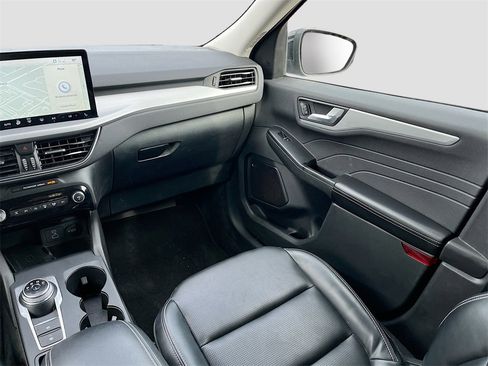 Used 2023 Ford Escape Platinum image 23