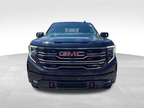Used 2025 GMC Sierra 1500 AT4 w/ AT4 Premium Package AWD/4WD image 19