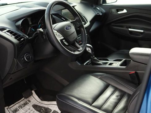 Used 2019 Ford Escape Titanium image 15