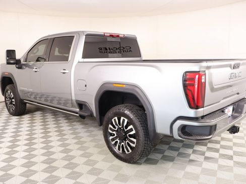 Used 2025 GMC Sierra 2500 Denali Ultimate AWD/4WD image 23