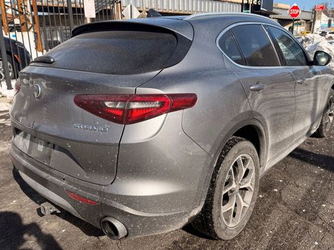 Used 2019 Alfa Romeo Stelvio Ti image 5