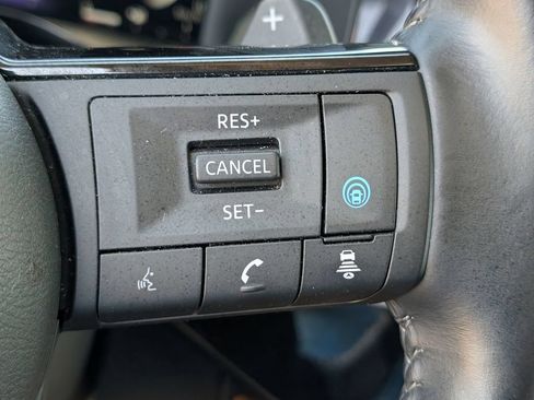 Used 2023 Nissan Pathfinder Platinum w/ Cargo Package AWD/4WD image 21