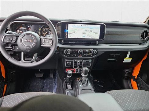 New 2025 Jeep Gladiator Mojave w/ Convenience Group image 14