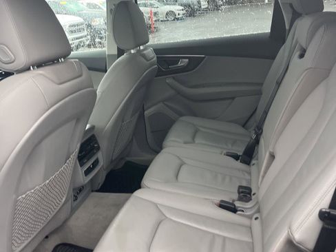 Used 2022 Audi Q7 Premium Plus w/ Premium Plus Package image 7