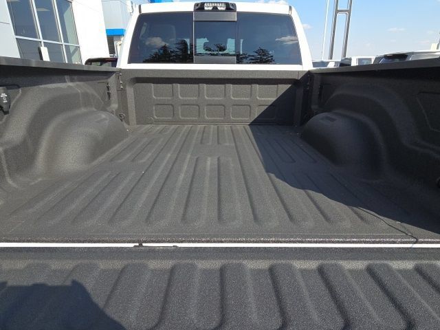 Used 2025 RAM 2500 Laramie AWD/4WD image 5