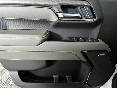 Used 2025 Chevrolet Silverado 1500 ZR2 w/ Technology Package image 22