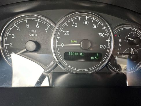Used 2005 Buick LaCrosse CXS w/ Chrome Appearance Package FWD image 32