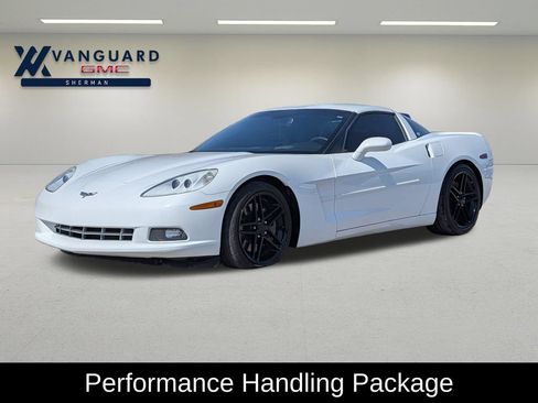 Used 2005 Chevrolet Corvette Coupe w/ Preferred Equipment Group RWD image 3