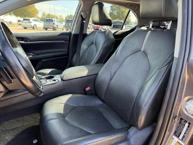 Used 2021 Toyota Camry XSE FWD image 23