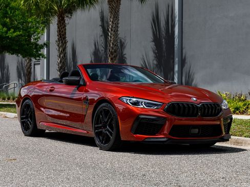 Used 2022 BMW M8 Competition w/ M Carbon Exterior Package AWD/4WD image 4