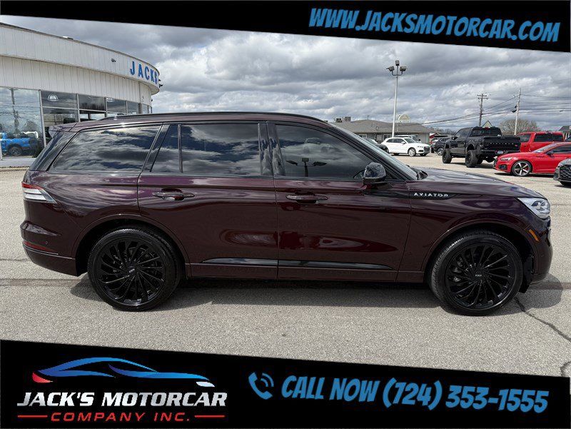 Used 2024 Lincoln Aviator Reserve w/ Equipment Group 201A AWD/4WD image 2
