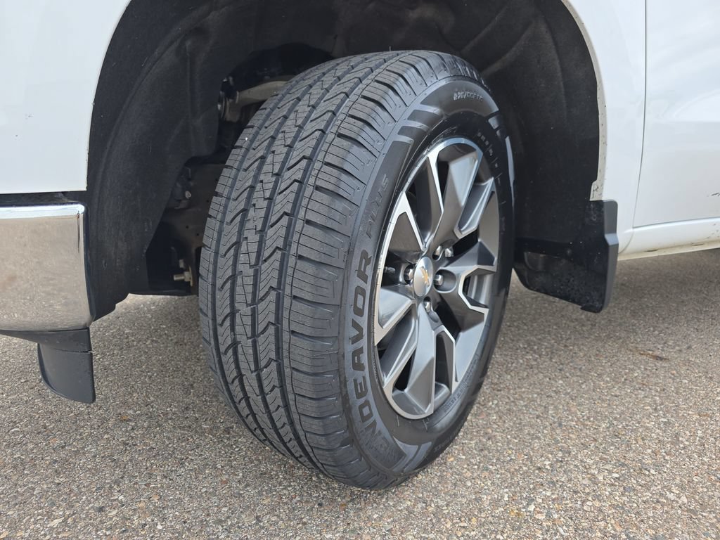 Used 2023 Chevrolet Silverado 1500 LT AWD/4WD image 31