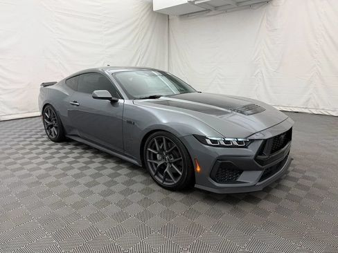 Used 2024 Ford Mustang GT RWD image 4