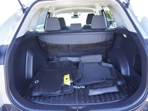 Used 2025 Toyota RAV4 XLE w/ Weather Package AWD/4WD image 11