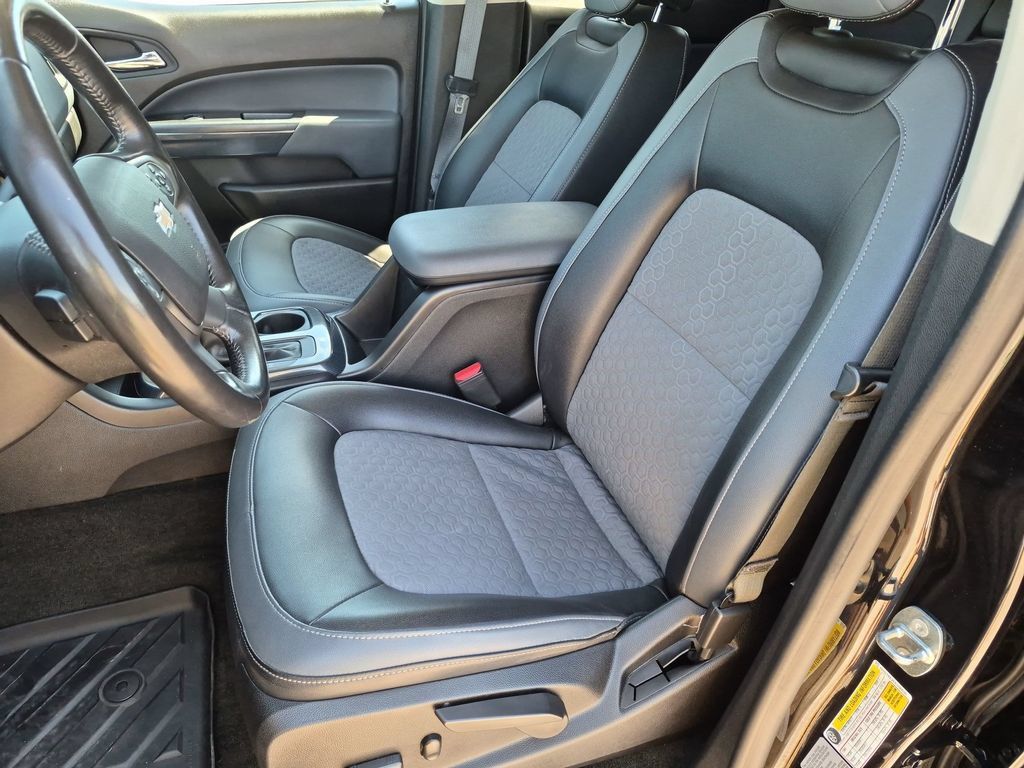 Used 2016 Chevrolet Colorado Z71 AWD/4WD image 15