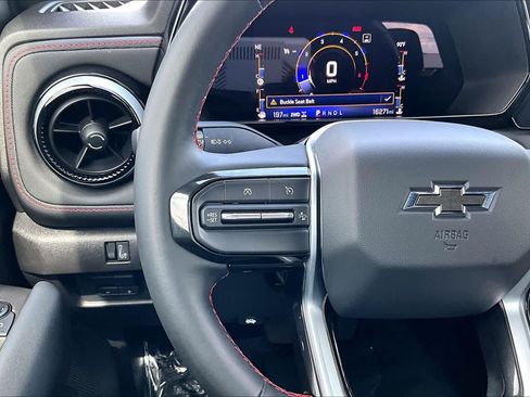 Used 2023 Chevrolet Colorado Z71 w/ Z71 Convenience Package 2 AWD/4WD image 21