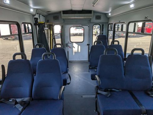 Used 2013 Ford E-450 and Econoline 450 Super Duty w/ Shuttle Bus Prep Pkg RWD image 2