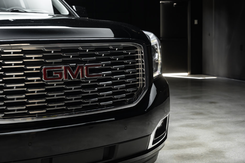 Used 2020 GMC Yukon Denali w/ Enhanced Security Package AWD/4WD image 4
