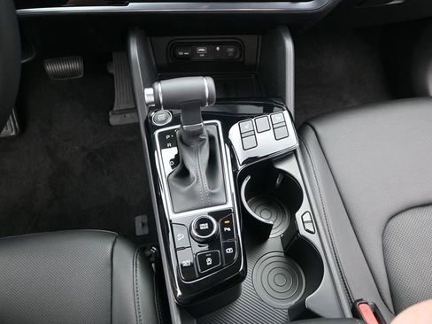 Used 2025 Kia Sportage SX FWD image 7