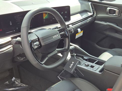 New 2026 Kia Sorento S w/ S Panoramic Sunroof Package image 17