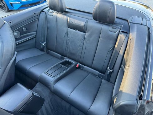 Used 2015 BMW M4 Convertible image 24