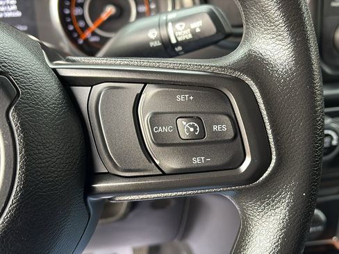 Certified 2021 Jeep Gladiator Sport w/ Trailer Tow Package image 15