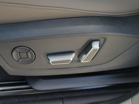 New 2026 Audi Q3 quattro 2.0T AWD/4WD image 18
