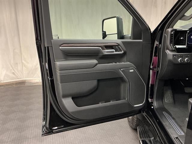 New 2026 GMC Sierra 2500 SLT w/ SLT Premium Package AWD/4WD image 22