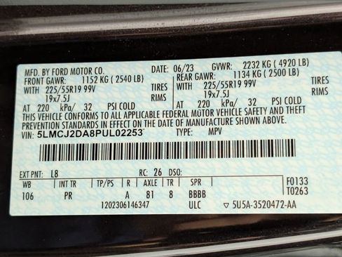 Used 2023 Lincoln Corsair Reserve w/ Towing Package AWD/4WD image 27