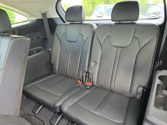 Certified 2023 Kia Sorento S FWD image 12