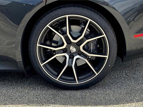 New 2025 Porsche Taycan image 17