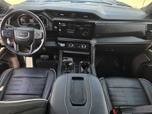 Used 2022 GMC Sierra 1500 AT4X AWD/4WD image 9