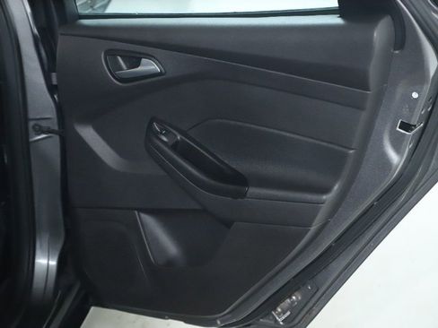 Used 2013 Ford Focus SE image 30