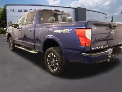 Used 2018 Nissan Titan PRO-4X image 3