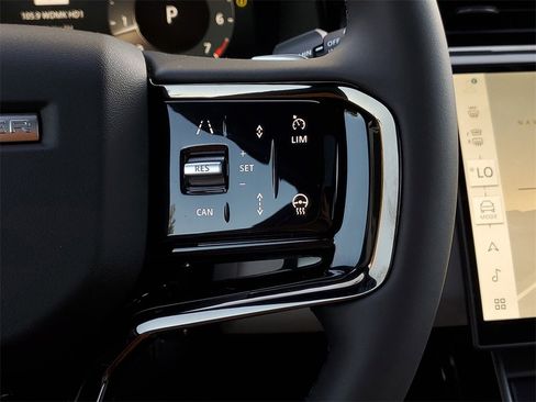 New 2026 Land Rover Range Rover Evoque S image 18