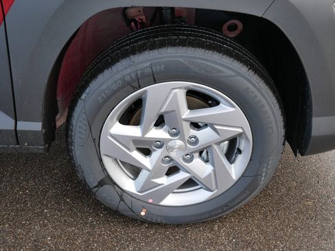 New 2026 Hyundai Kona SE image 5