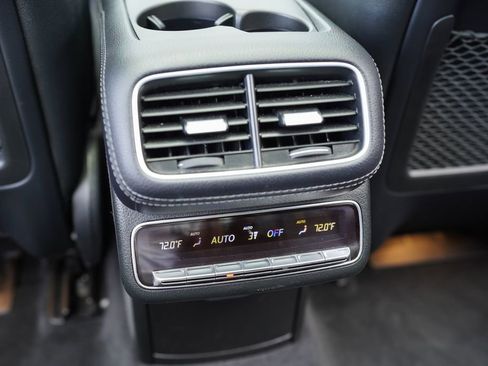 Used 2022 Mercedes-Benz GLS 450 4MATIC w/ AMG Line Exterior image 40