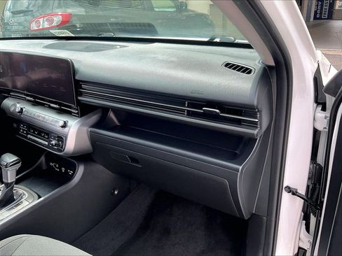Used 2024 Hyundai Kona SEL AWD/4WD image 13